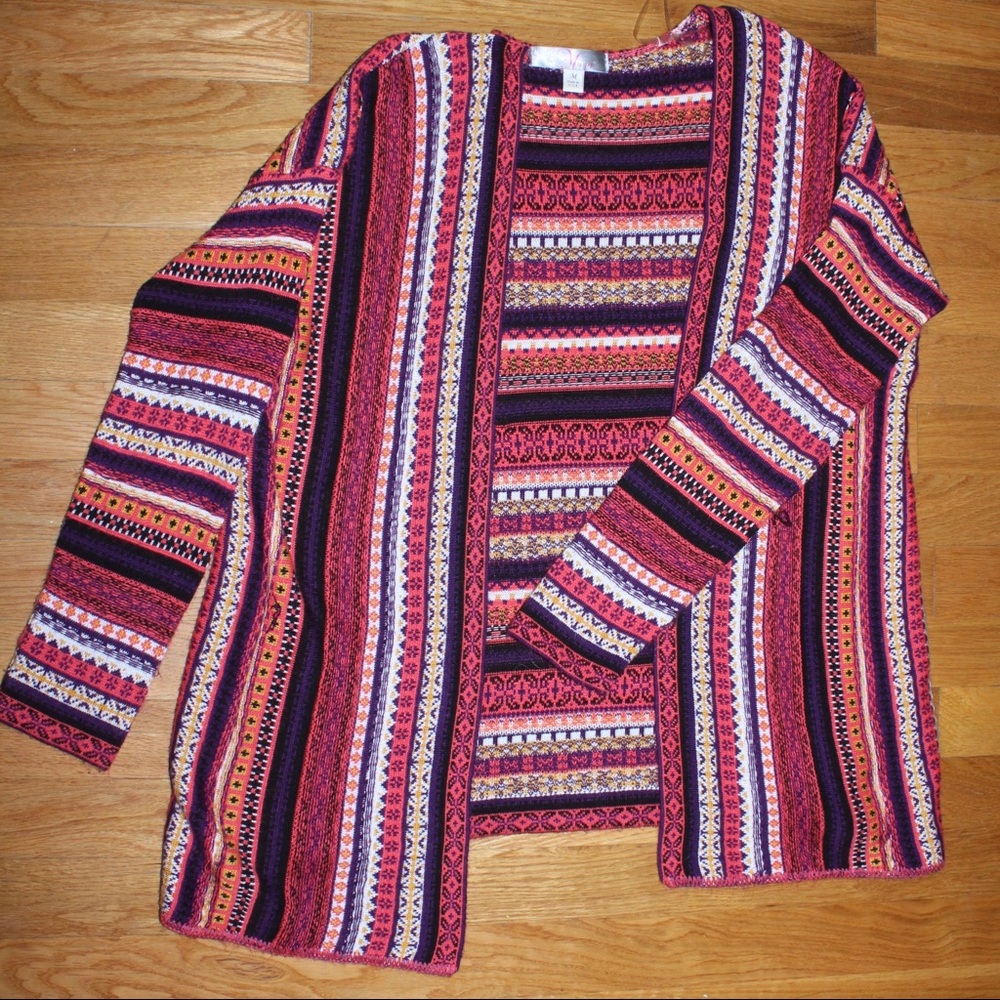beautiful & comfy mayan patterned cardigan